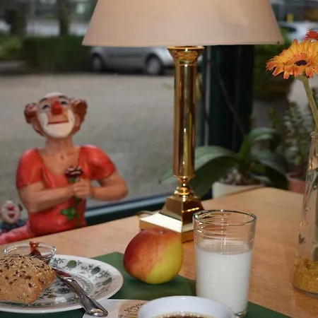 Am Pferdezentrum 3*